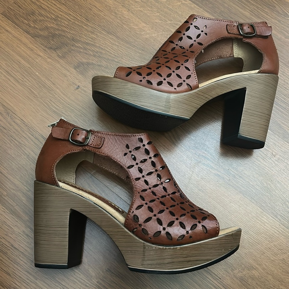 Genuine leather shoes NWOT